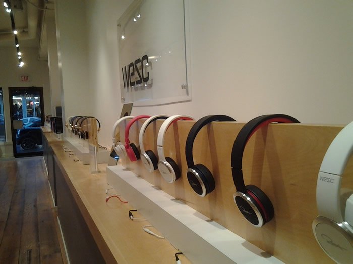 Experience-Headphones-South-Granville-Vancouver-20131130_142259-700x525