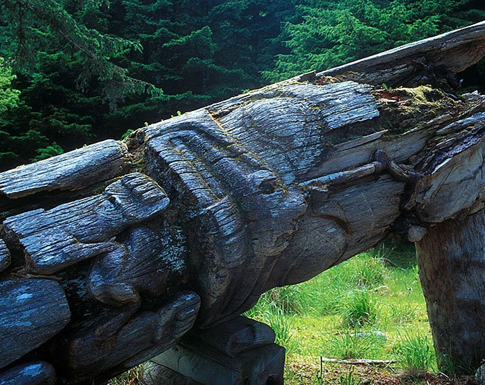 totem-poles-nimstints-anthony-island-haida-gwaii-british-columbia-700x555