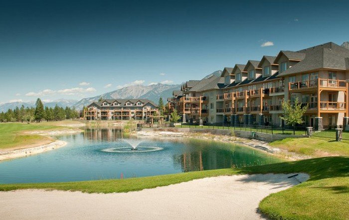 True Key Hotels & Resorts, British Columbia: Bighorn Meadows Resort, Radium Hot Springs