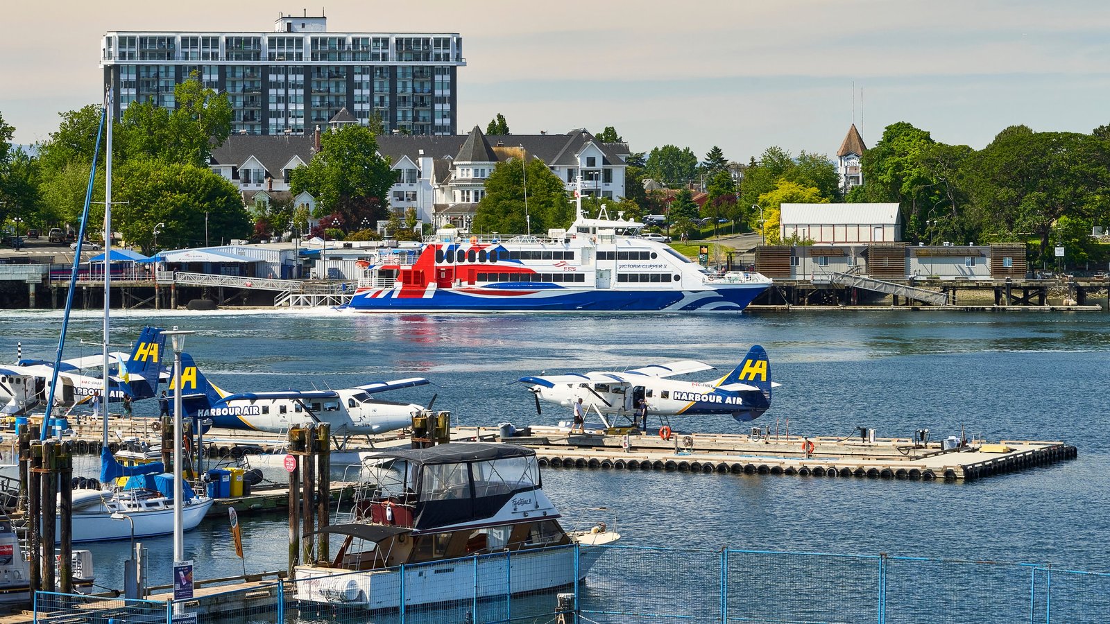 The FRS Clipper docked in Victoria's Inner Harbour.