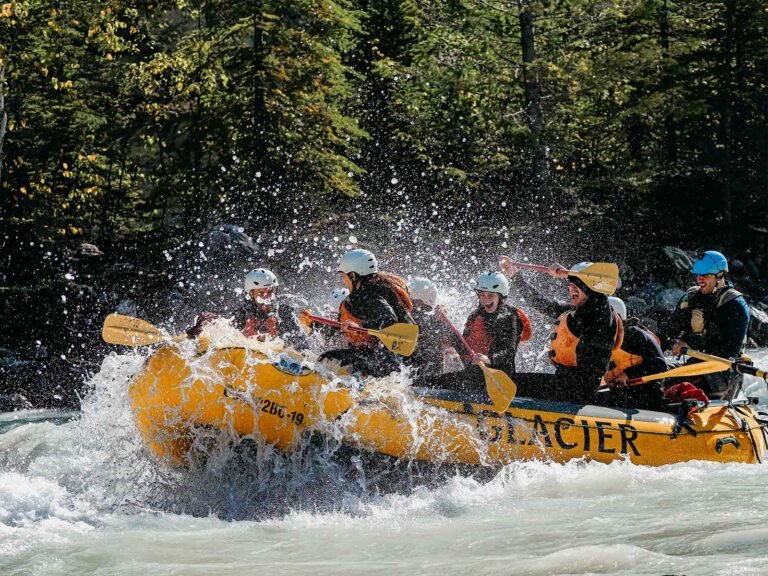 glacier rafting bc 1 768x576