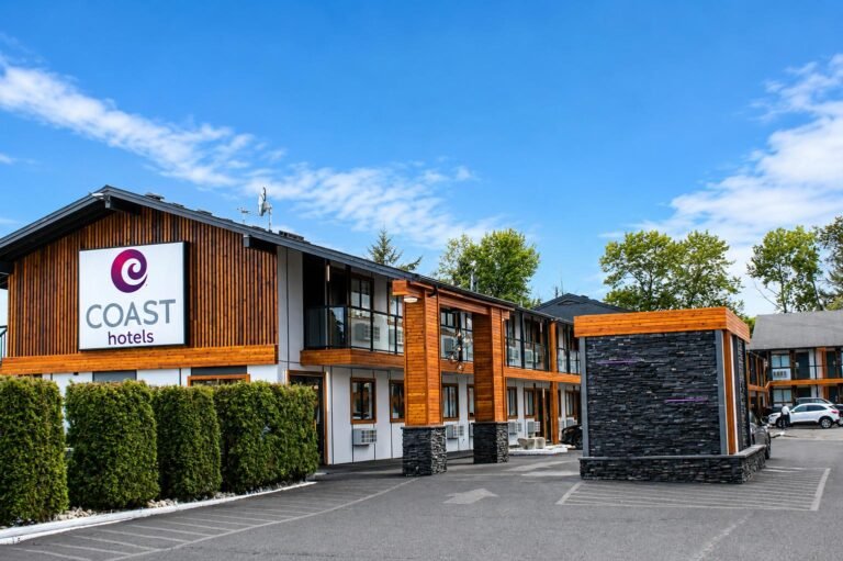 5. Coast Courtney Hotel 768x511