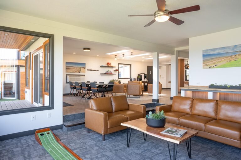 Sea Edge Lounge 768x512