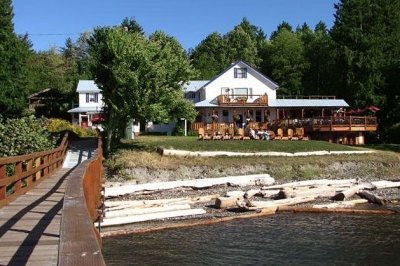 fotografie Heriot Bay Inn Marina